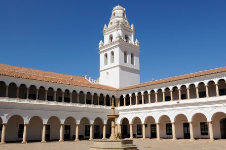 Bolivia Sucre- Università San Francisco Xavier fondata il 27 marzo 1624 per ordine del re Filippo IV di Spagna,